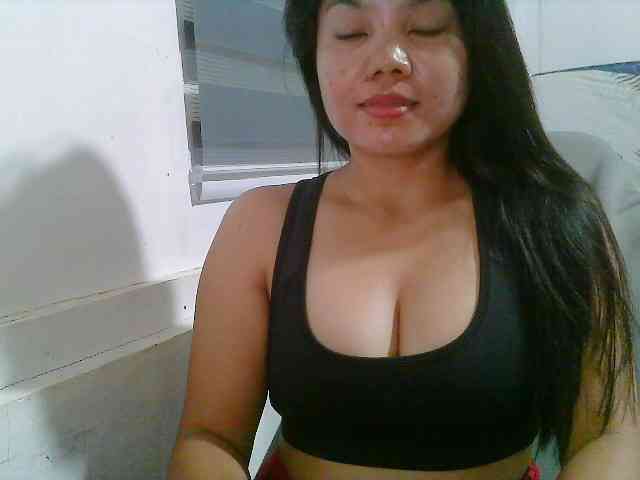 Courtney01 webcam