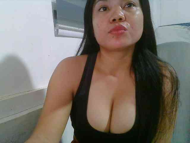 Courtney01 webcam