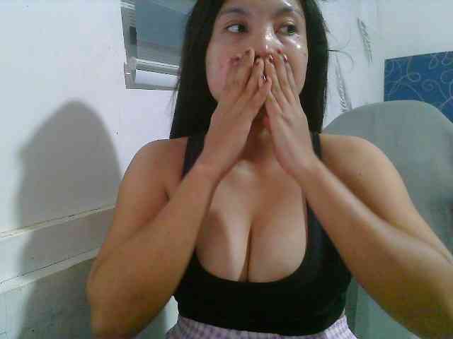 Courtney01 webcam