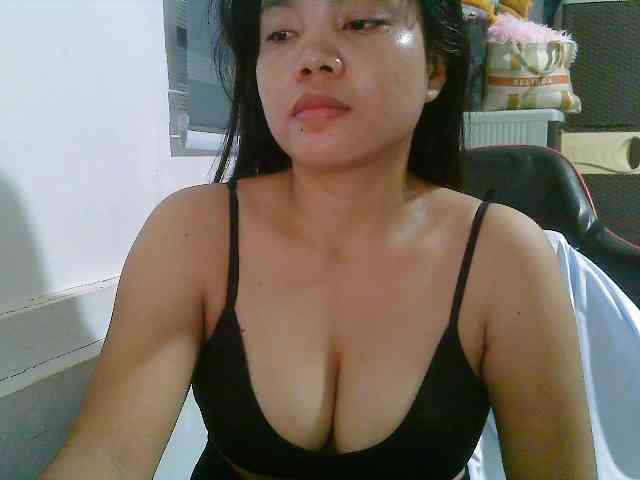 Courtney01 webcam