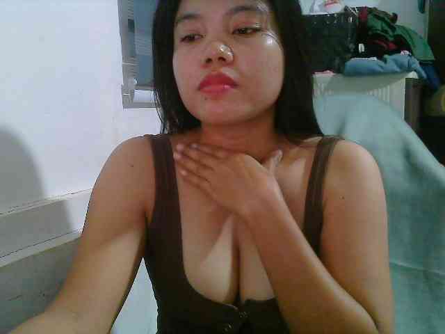 Courtney01 webcam