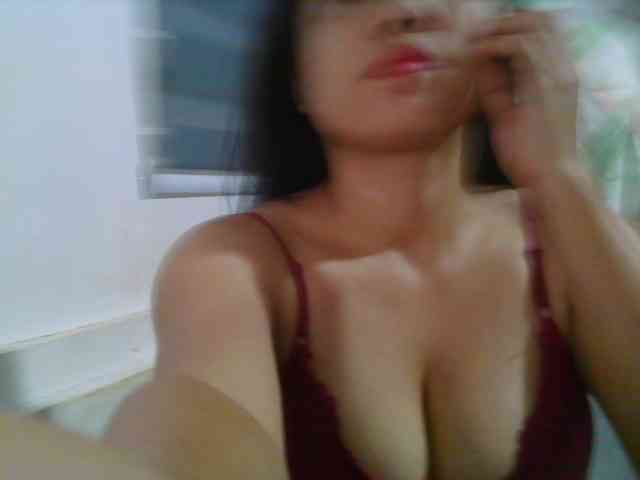 Courtney01 webcam
