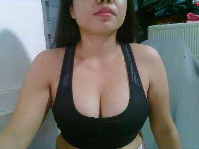 Courtney01 webcam