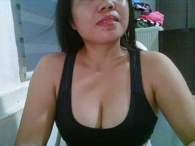 Courtney01 webcam