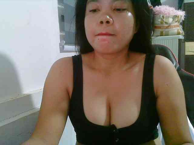 Courtney01 webcam