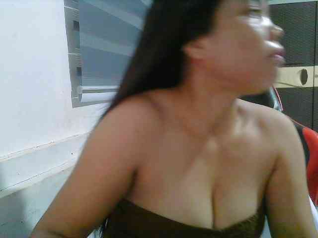 Courtney01 webcam