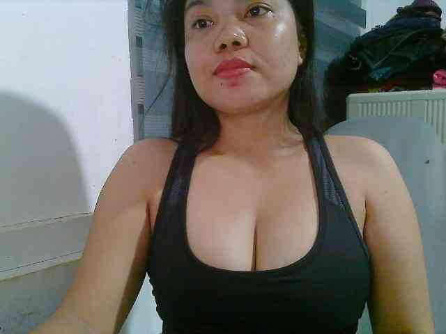Courtney01 webcam