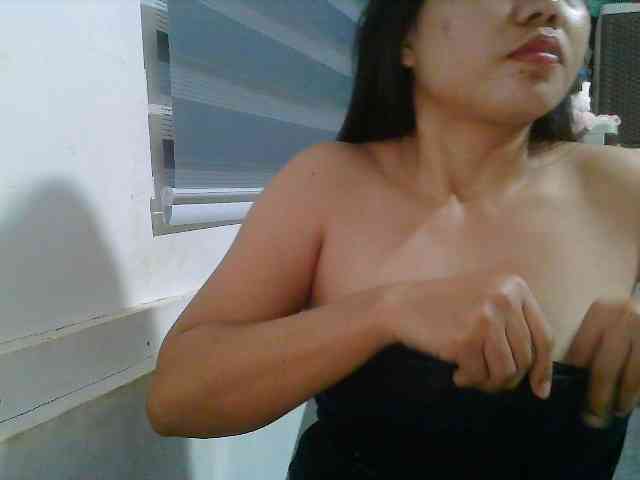 Courtney01 webcam