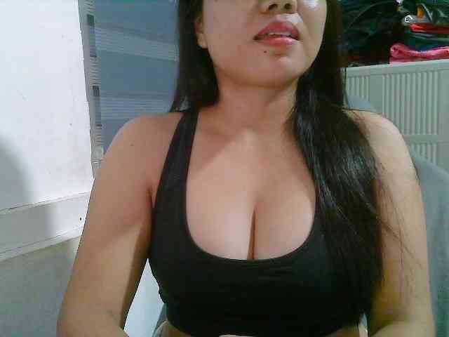 Courtney01 webcam