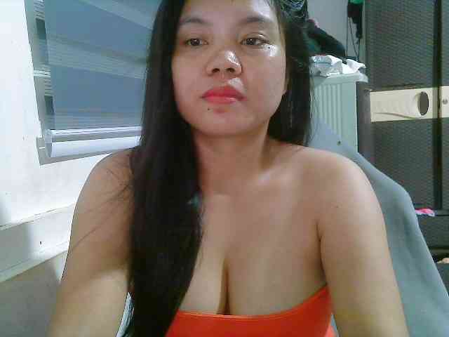 Courtney01 Live Webcam on BongaCams