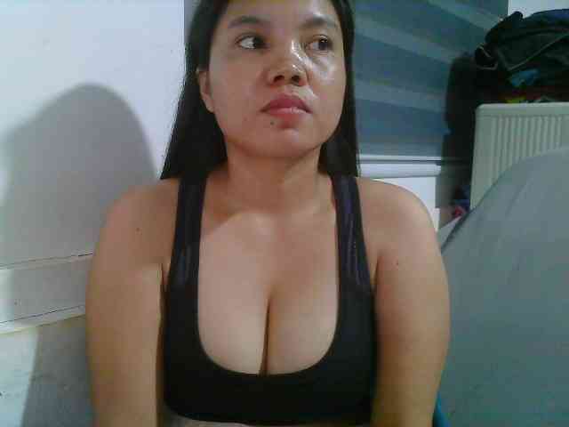 Courtney01 webcam