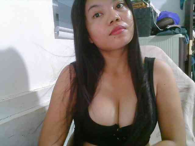 Courtney01 webcam
