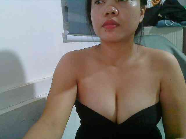 Courtney01 webcam