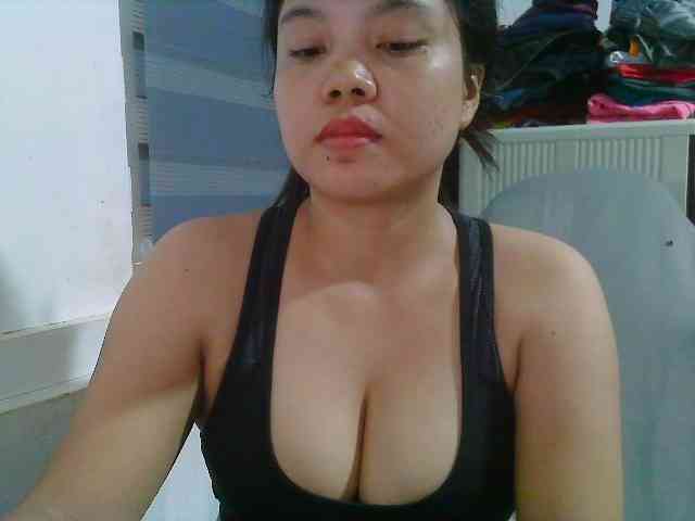 Courtney01 webcam