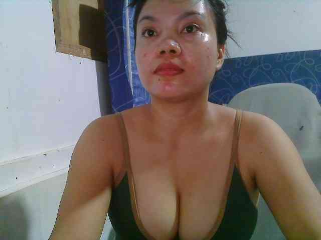 Courtney01 webcam