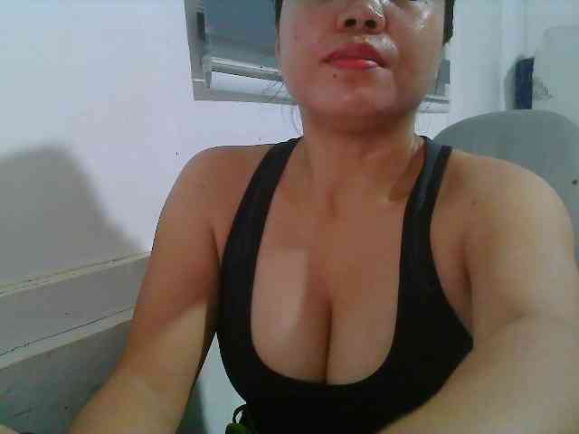 Courtney01 webcam