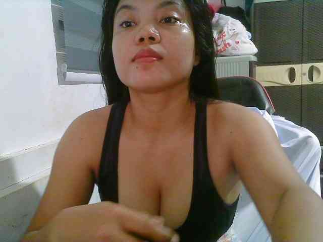 Courtney01 webcam