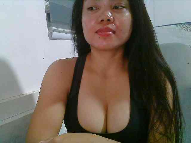 Courtney01 webcam