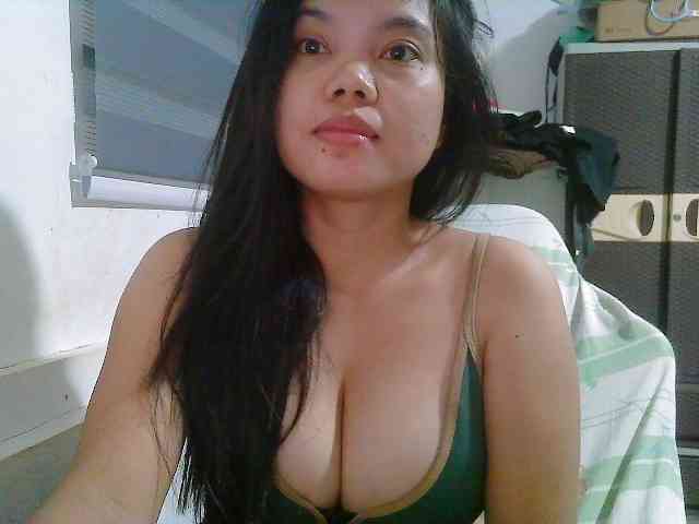 Courtney01 webcam