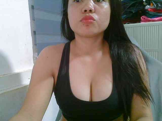 Courtney01 webcam