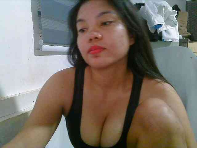 Courtney01 webcam
