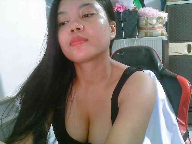 Courtney01 webcam