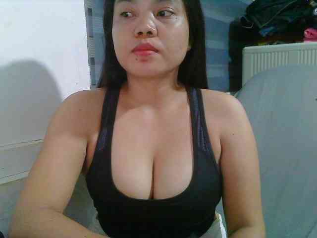 Courtney01 webcam