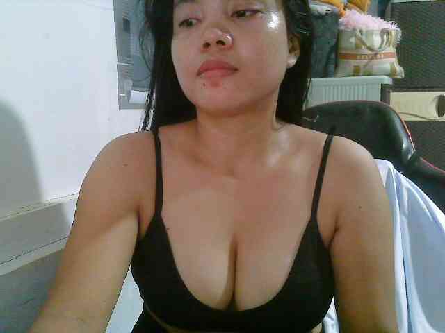 Courtney01 webcam