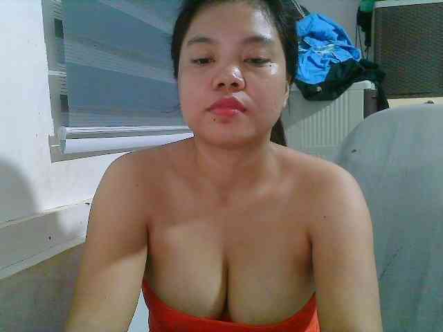 Courtney01 Live Webcam on BongaCams