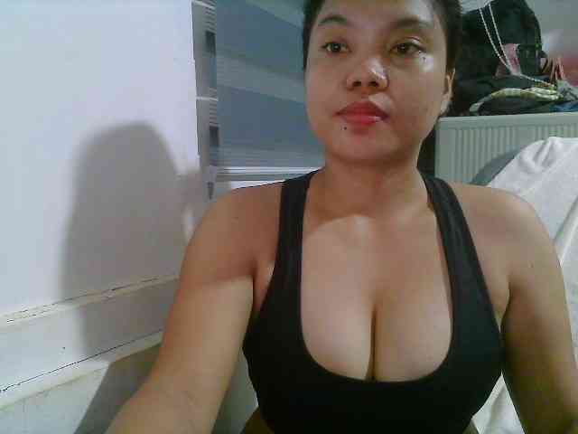 Courtney01 webcam
