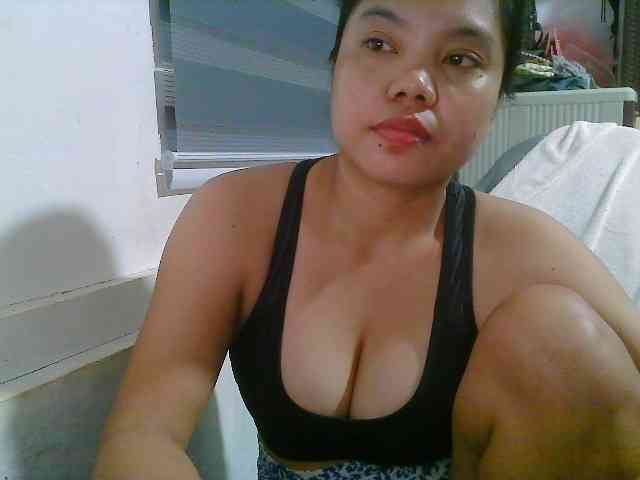Courtney01 webcam