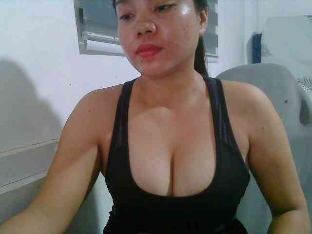Courtney01 webcam
