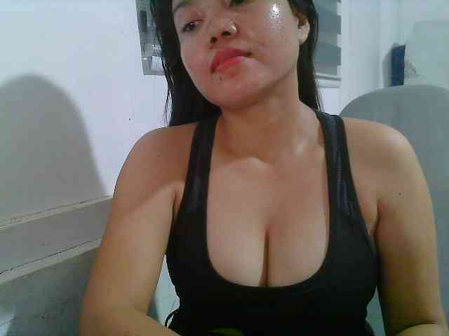 Courtney01 webcam
