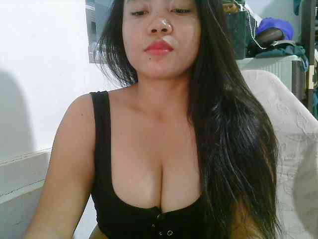 Courtney01 webcam