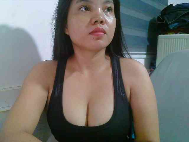 Courtney01 webcam