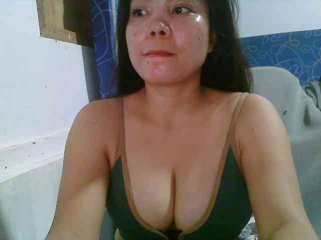 Courtney01 webcam