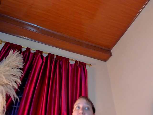 VivianneHart live cam on BongaCams