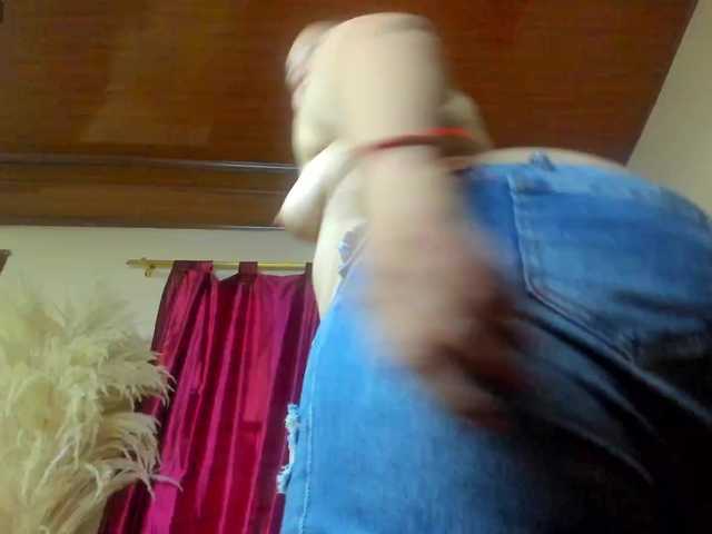 VivianneHart live cam preview