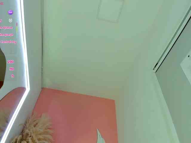 VivianneHart webcam