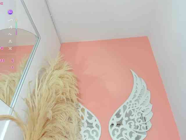 VivianneHart webcam