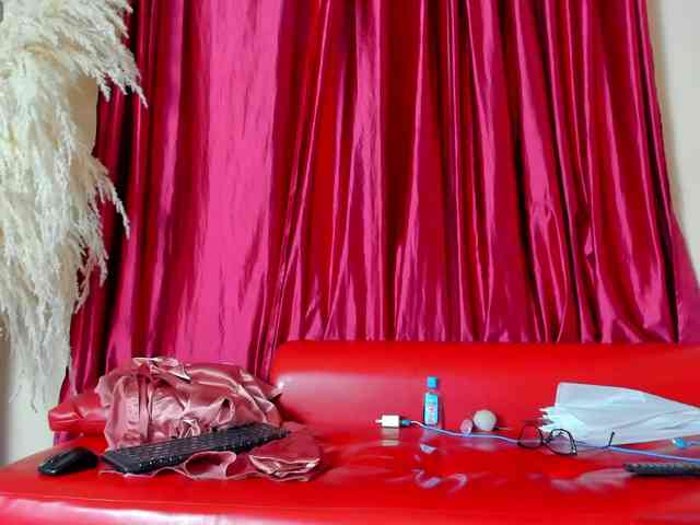 VivianneHart webcam