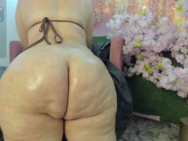VivianneHart webcam