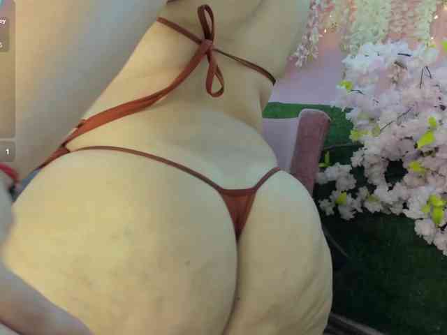VivianneHart webcam