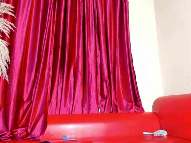 VivianneHart webcam