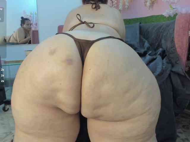 VivianneHart