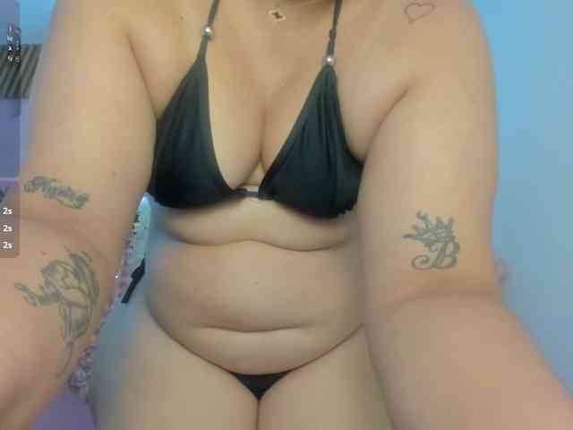 VivianneHart webcam