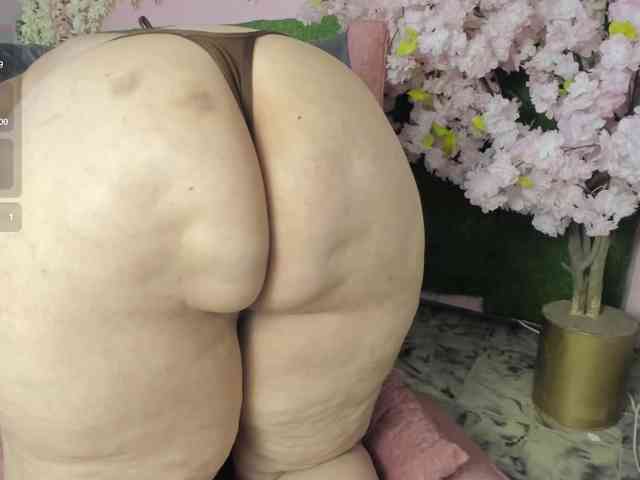 VivianneHart webcam
