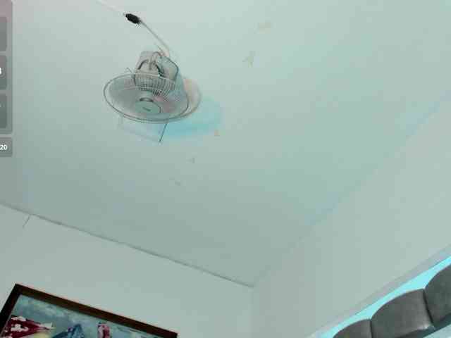 VivianneHart webcam