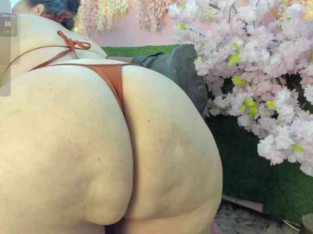 VivianneHart webcam