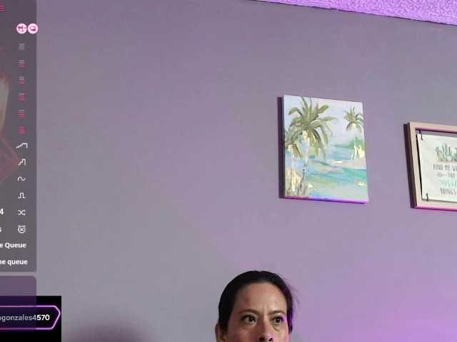 esperancita4570 live cam on BongaCams